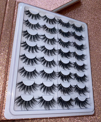 ‘It’s the Lashes for Me’ Lash Book